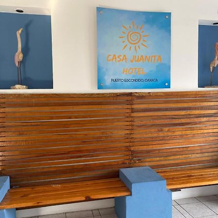 פוארטו אסקונדידו Hotel Casa Juanita מראה חיצוני תמונה