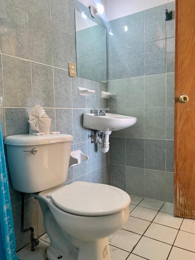 פוארטו אסקונדידו Hotel Casa Juanita מראה חיצוני תמונה