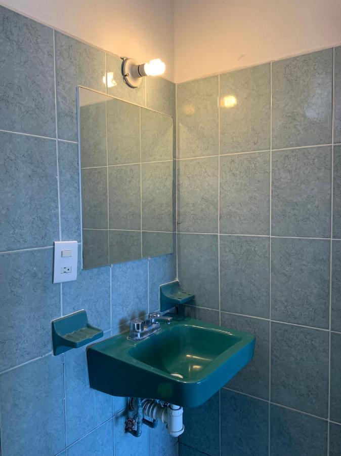 פוארטו אסקונדידו Hotel Casa Juanita מראה חיצוני תמונה