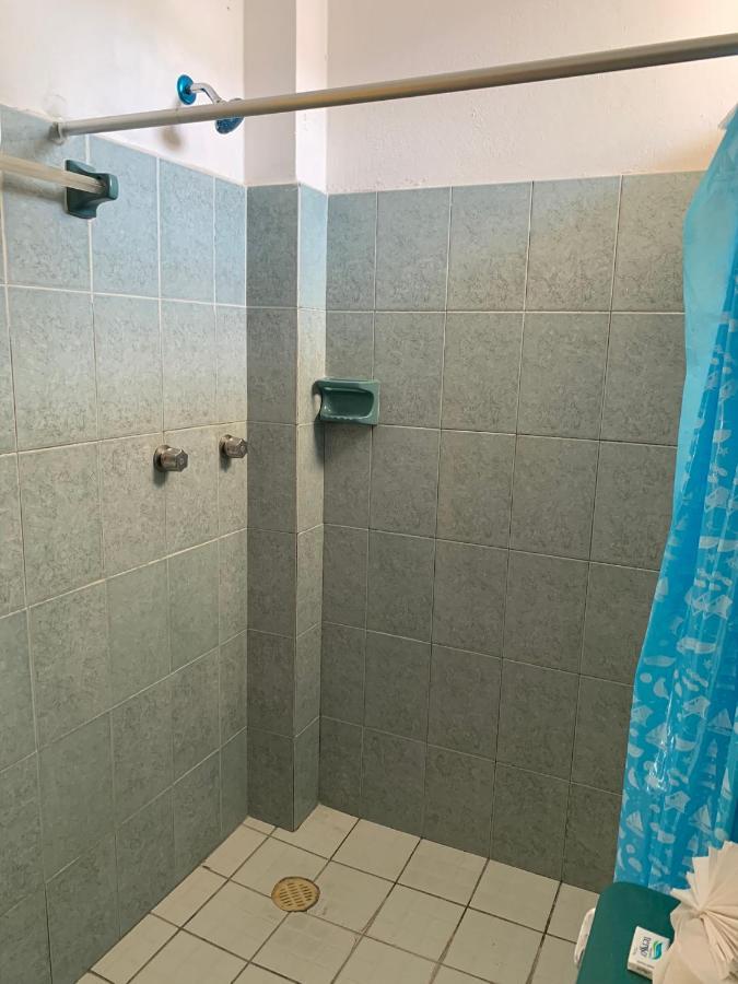 פוארטו אסקונדידו Hotel Casa Juanita מראה חיצוני תמונה