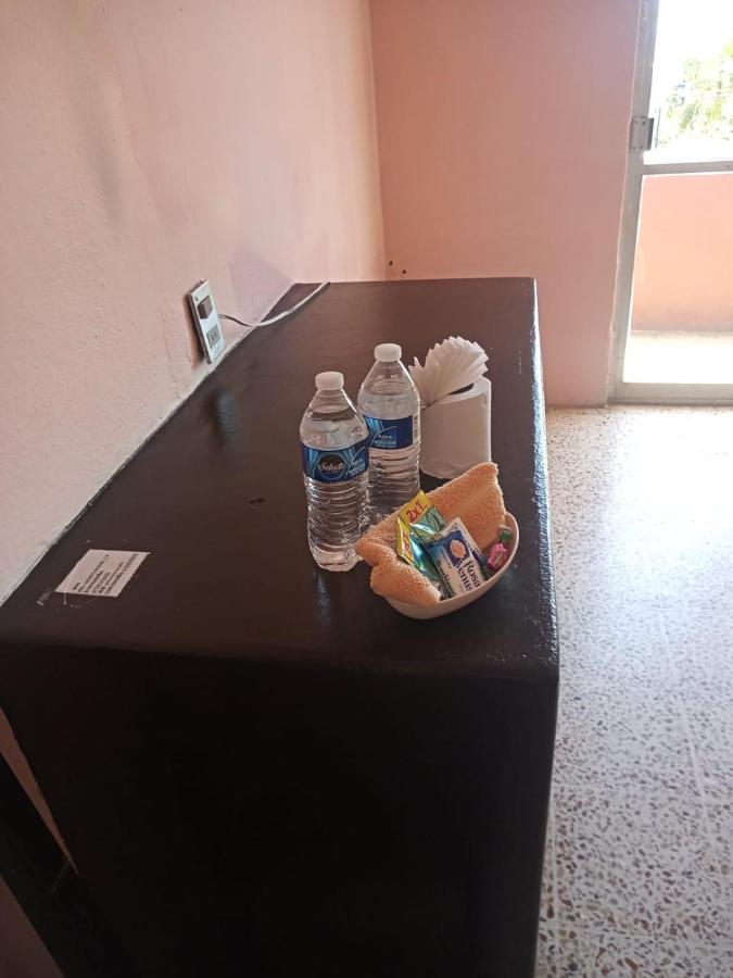 פוארטו אסקונדידו Hotel Casa Juanita מראה חיצוני תמונה