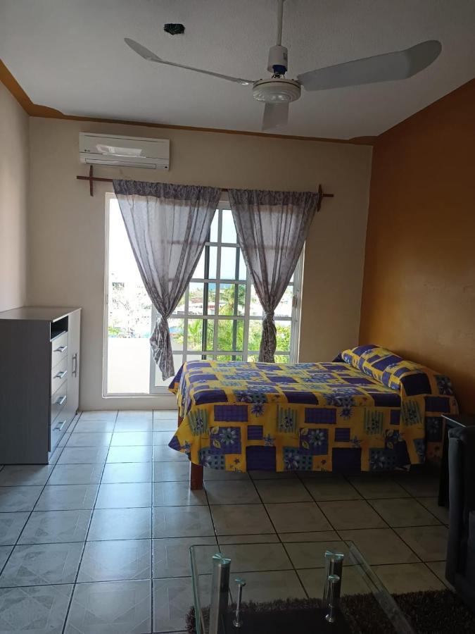 פוארטו אסקונדידו Hotel Casa Juanita מראה חיצוני תמונה