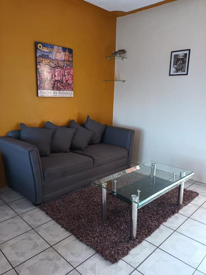 פוארטו אסקונדידו Hotel Casa Juanita מראה חיצוני תמונה