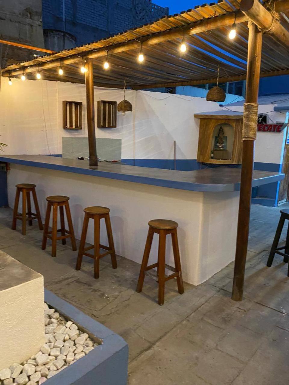 פוארטו אסקונדידו Hotel Casa Juanita מראה חיצוני תמונה